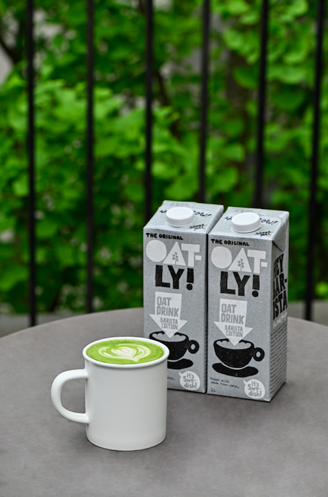 星巴克中国启用OATLY噢麦力燕麦奶 植物奶正式进入主流视野
